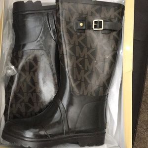 MIchael Kors MK  Logo Rainboots